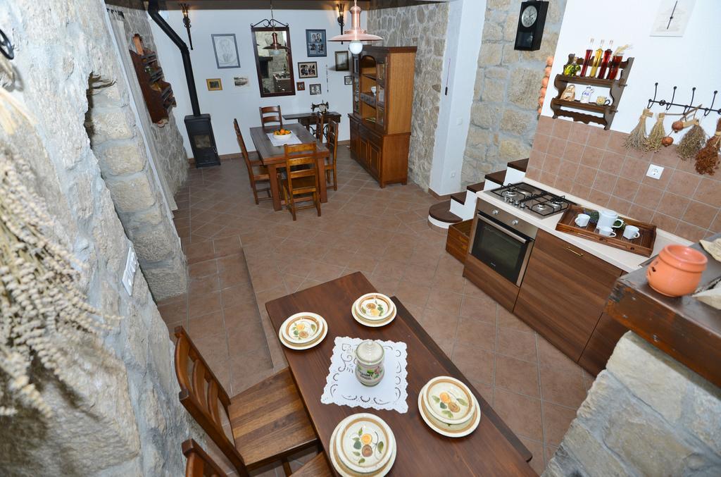 House Dida Mate - Cozy House In Nature With Heated Pool Tucepi Bagian luar foto